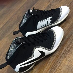 Nike Force Zoom Trout 4